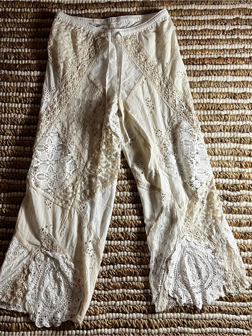 NWT Kimchi Blue Cream Lace Patchwork Wide-Leg Pants - Picture 2 of 10